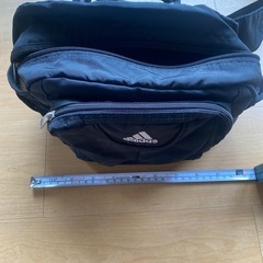 【adidasウエストポーチ】内ポケット有り！の画像