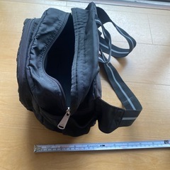 【adidasウエストポーチ】内ポケット有り！の画像