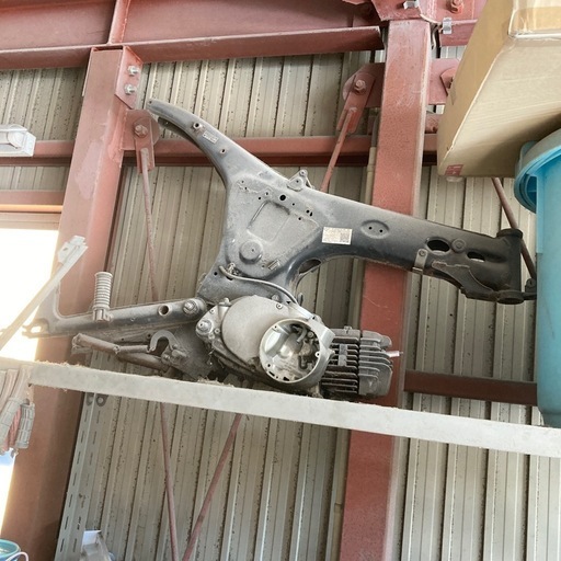 更に値下げ　スズキK90 12V エンジンとフレーム　書類つき　バンバン12V化にもいかがですか