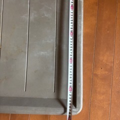 差し上げます　ペット トイレトレー 　トレイ　２つありますの画像