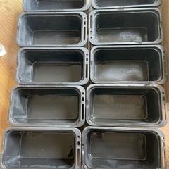 プラ舟やメダカ飼育容器　¥100〜の画像