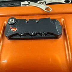 hideo design キャリーバッグ 機内持ち込みサイズ TSAロック付きの画像