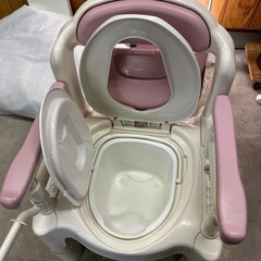 介護用 ポータブル トイレの画像