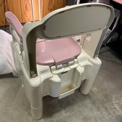 介護用 ポータブル トイレの画像