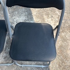 パイプ椅子【中古】12脚程有ります。の画像