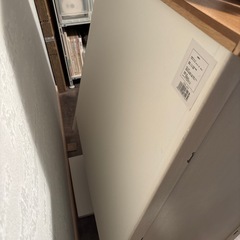アンティーク風チェストの画像