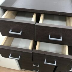 ★リユースのサカイ春日部店★KJ11137  チェスト ダークブラウン H114×W48×D41 クリーニング済みの画像