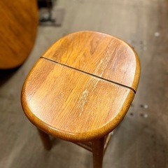 《売約済》【武蔵小山店】 カリモク　karimoku　スツール　木製スツール　丸椅子　腰掛け　ヴィンテージ家具　レトロ家具　日本製　高級家具　ナチュラルインテリア　和モダン　ミッドセンチュリー　北欧風　踏み台　花台　スツール椅子　イスの画像