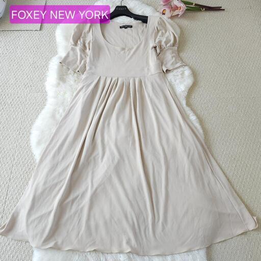 美品 FOXEY NEW YORK ストレッチ　パフスリーブフレアワンピース フォクシーニューヨーク 大きいサイズ ストレッチ 膝丈 フレア