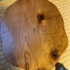 屋久杉の壺…台座付きの画像