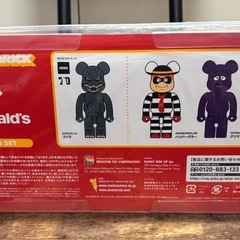 【もうワンセット後日出品します！お取引完了】BE@RBRICK マクドナルド& ゴジラコラボ4体セットの画像