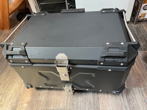 バイク　65リットル　ボックス