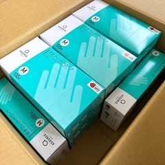 【新品】1箱/200円〜プラスチック手袋 100枚入りの画像