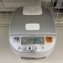 象印　マイコン炊飯ジャーの画像