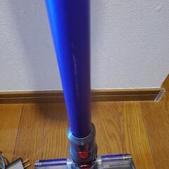 １０日迄に取りに来られる方限定　4500円で　ダイソンV8分解清掃動作確認済の画像