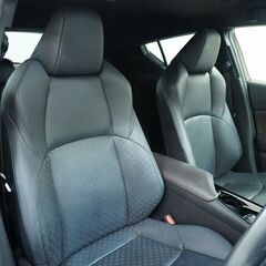 トヨタ C-HR 　Ｇの画像