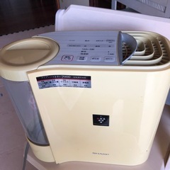 SHARP 気化式加温器　HVｰA30ーW の画像