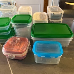 【取引中】タッパー お弁当箱 まとめ売り 未使用品あり ガラス製 プラスチック製の画像