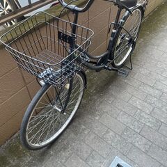 リサイクルショップどりーむ荒田店　No406 自転車　シティサイクル　２６インチ　王道のママチャリ♪　シンプルで乗りやすい♪　ライト付き♪　フルカバータイプでチェーンも長持ち♪の画像