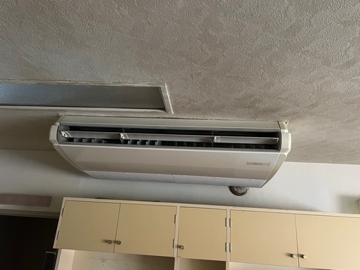 【まとめ売り】 業務用エアコン・湯沸かし器・エアコン5台 (全7点）