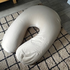 ヨギボー サポート ビーズクッションの画像