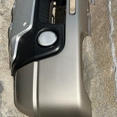 【物々交換も可】ABA-JB23W 平成17年式　スズキ　ジムニー　から取り外しました　純正フロントバンパー　左右フォグランプ付き　です。【ご不要な自動車部品その他何でも色々なものと交換させていただくことも可能ですので、お気軽にお問い合わせください】の画像
