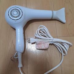 CREATE ION ヘアドライヤー ホワイト ノズル付きの画像