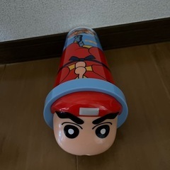 クレヨンしんちゃんのタンブラーの画像