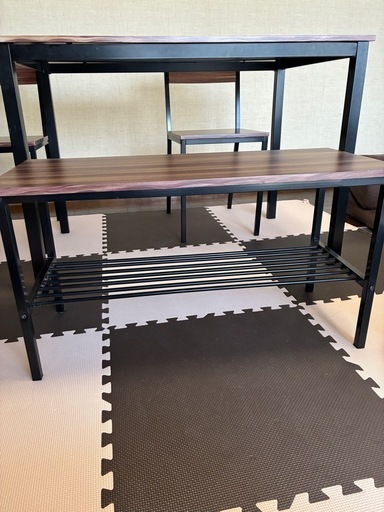 【決定済み】ダイニングテーブル　110センチ✖️70センチ