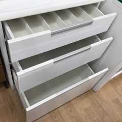 ★リユースのサカイ春日部店★KJ11141  食器棚 ホワイト H200×W70×D43 クリーニング済みの画像