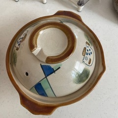 小さい土鍋2つの画像