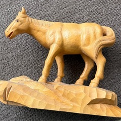 木彫り彫刻品の画像