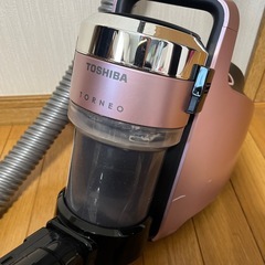 TOSHIBA 東芝 掃除機 サイクロン式 2022年製の画像