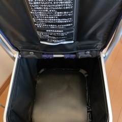 シルバーカー　SUWAREL スワレル　ユーバ産業　 手押し車の画像