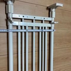 ［取引予定者決定］突っ張りポールスライド棚（突っ張り棒）の画像