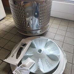 札幌市近郊の方限定！送料無料！TWINBIRD ２ドア冷凍冷蔵庫 HR-EJ11 BLACK 110Lと分解清掃済！アクア 洗濯機 AQW-GS50H 5.0kgの画像
