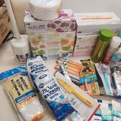 【日用品まとめて】ティッシュBOX　電球　歯ブラシ　ウェットシート　マスクなどの画像