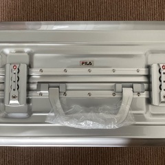 取引中　美品　キャリーオンスーツケース　の画像
