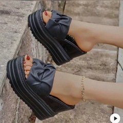 【美品❤️】厚底サンダル🐈‍⬛Blackの画像