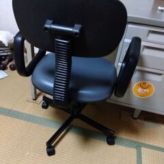 スチール　机　椅子の画像