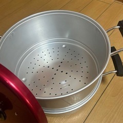 理研 アルミニウム蒸し器 赤銀　直径25cm 新品の画像