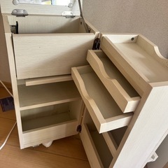 コンパクトドレッサー
の画像