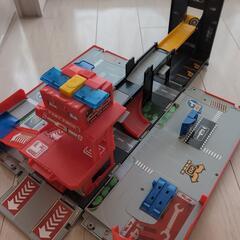 消防車　パワーショベルの画像