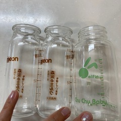 【取引予定者決定】哺乳瓶、離乳食タブレットケースの画像