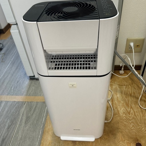 ☆中古￥19,800！【会員価格￥18,800】コロナ 窓用ルームエアコン 家電