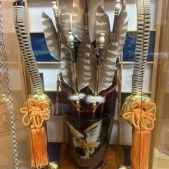 美品　武士の兜と刀の飾り 富士鷹　オルゴール装置付きの画像
