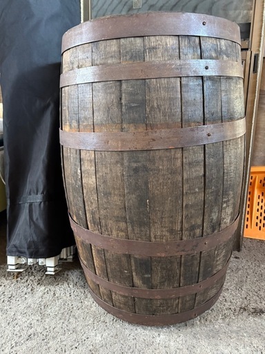 店舗などインテリアに　樽
