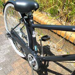 中古自転車 2025年購入品 INNOVATION FACORY クロスバイク 自転車 6段変速 27インチ LEDライト スマホスタンド付 ブラック 新品定価18,000円 通勤 通学 近所のお出掛けなどにの画像