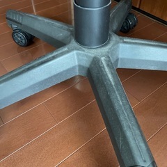 SWOLOL ゲーミングチェア オットマン付きの画像
