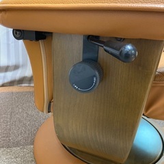 リクライニングチェア（カリモク）の画像